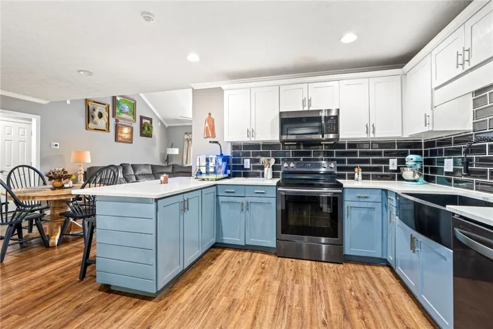 999 Pleasant Avenue, Auburn, Alabama 36832