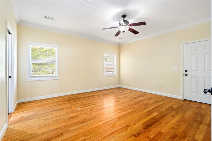 572 E University Drive, Auburn, Alabama 36830