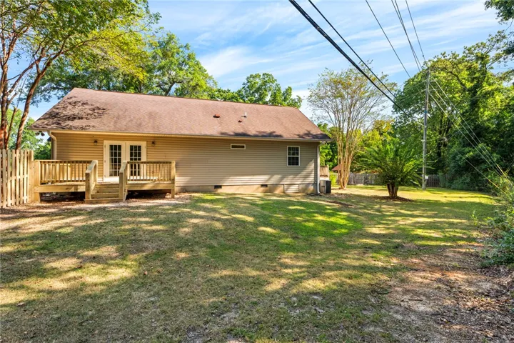 572 E University Drive, Auburn, Alabama 36830