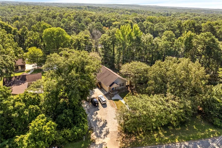 572 E University Drive, Auburn, Alabama 36830