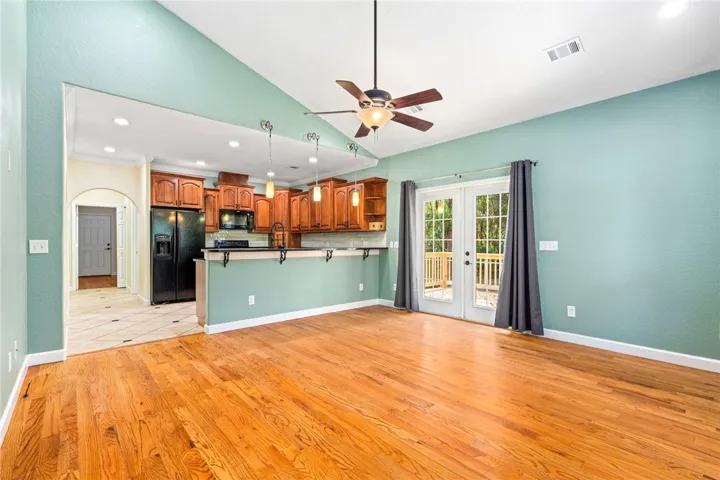 572 E University Drive, Auburn, Alabama 36830