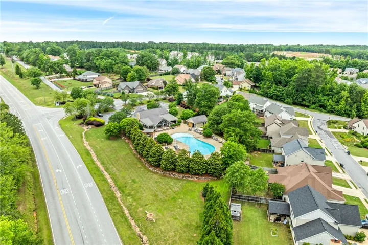 2221 Red Tail Lane, Auburn, Alabama 36879