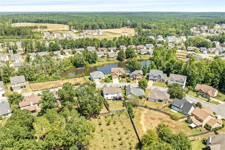 2221 Red Tail Lane, Auburn, Alabama 36879