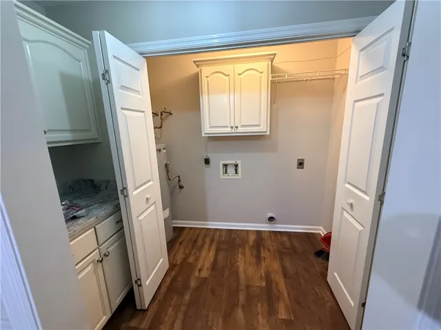 2002 N 2nd Court, Lanett, Alabama 36863