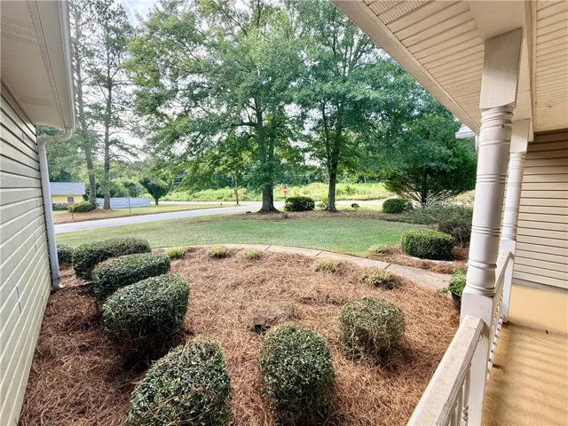 2002 N 2nd Court, Lanett, Alabama 36863