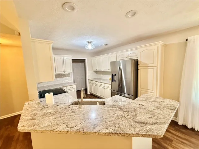 2002 N 2nd Court, Lanett, Alabama 36863