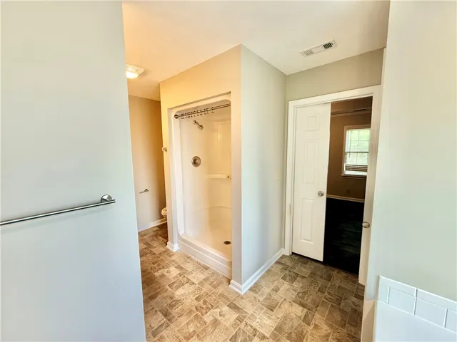 2002 N 2nd Court, Lanett, Alabama 36863