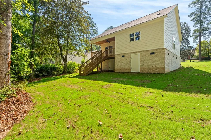902 Lakeshore Avenue, Opelika, Alabama 36801
