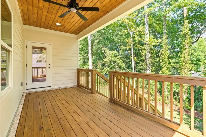 902 Lakeshore Avenue, Opelika, Alabama 36801