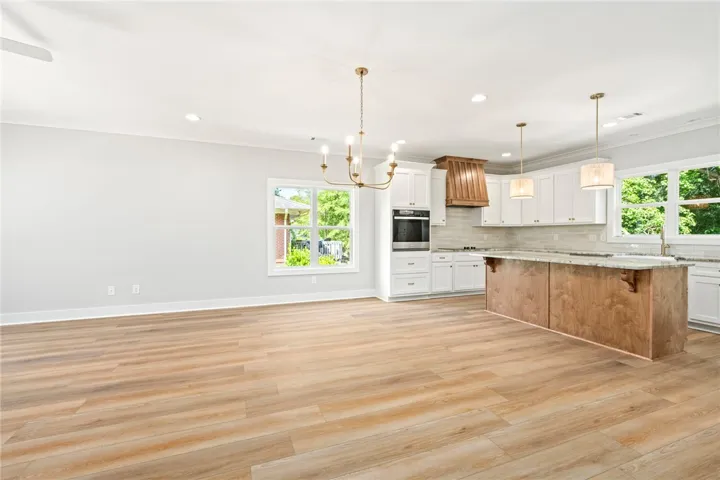 902 Lakeshore Avenue, Opelika, Alabama 36801