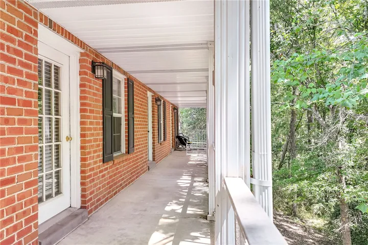 148 E University Drive B206, Auburn, Alabama 36832