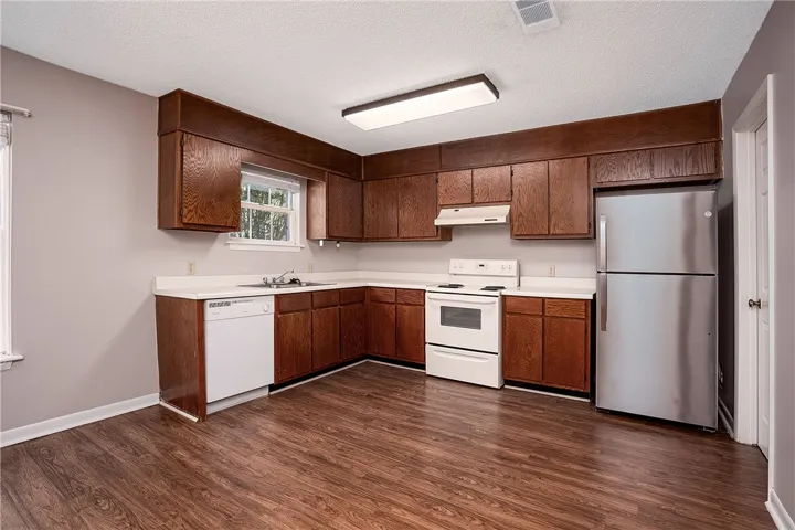 148 E University Drive B206, Auburn, Alabama 36832