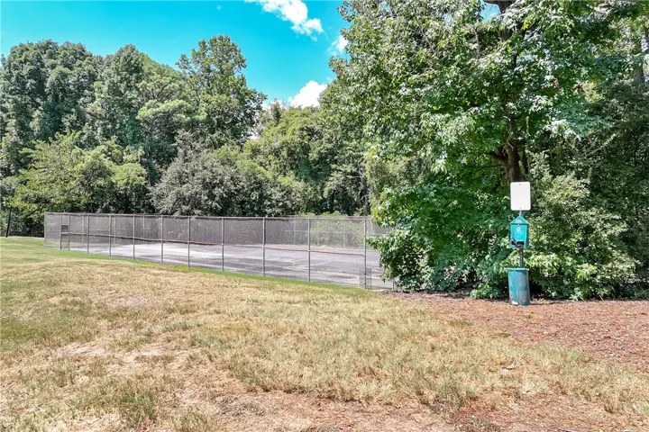 148 E University Drive B206, Auburn, Alabama 36832