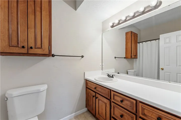 201 Ridgewood Court, Auburn, Alabama 36830