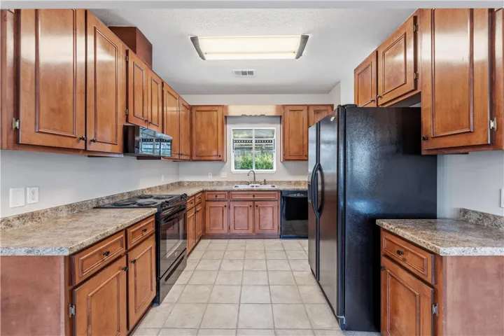 201 Ridgewood Court, Auburn, Alabama 36830