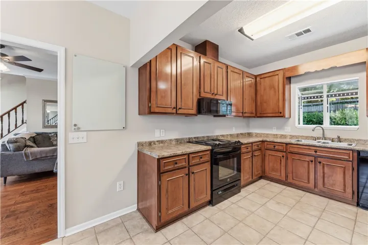 201 Ridgewood Court, Auburn, Alabama 36830
