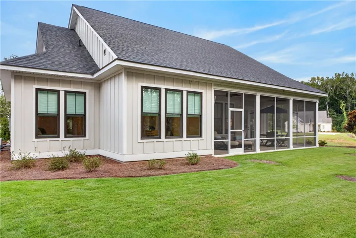 3006 National Village Parkway, Opelika, Alabama 36801