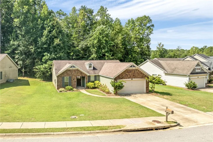 2237 Turnbury Lane, Auburn, Alabama 36830