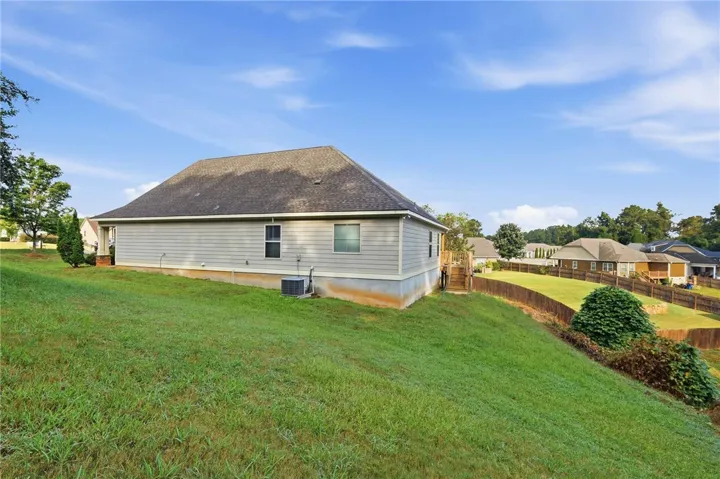 822 Winston Court, Auburn, Alabama 36832