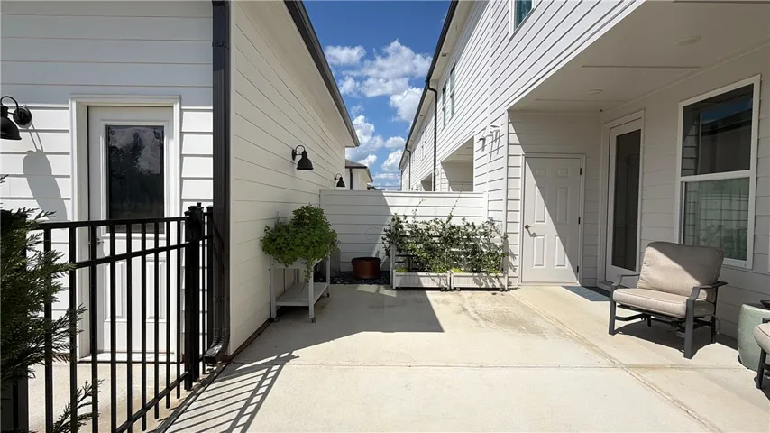 211 Black Swann Road, Auburn, Alabama 36832