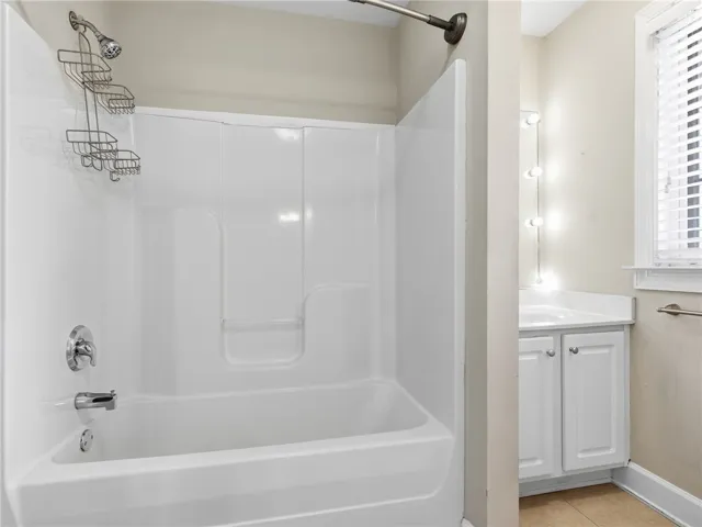 1957 Wire Road, Auburn, Alabama 36832
