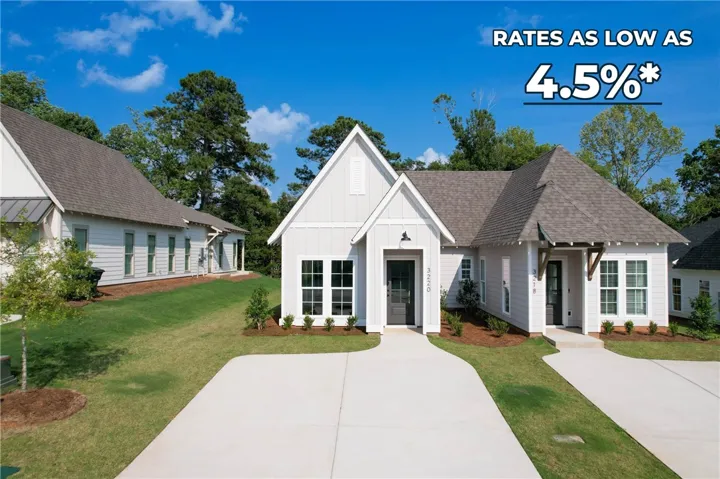 *Rate and incentive eligibility vary by home and financing terms. Restrictions apply.