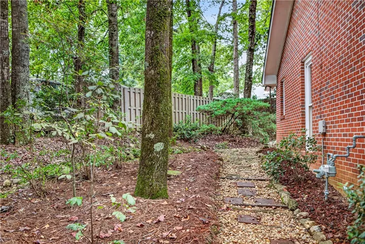 507 Camelot Way, Opelika, Alabama 36801
