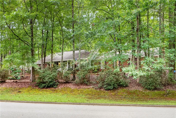 507 Camelot Way, Opelika, Alabama 36801