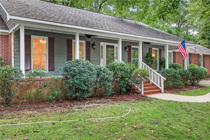 507 Camelot Way, Opelika, Alabama 36801