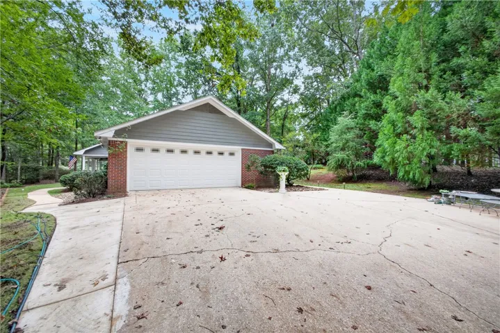 507 Camelot Way, Opelika, Alabama 36801