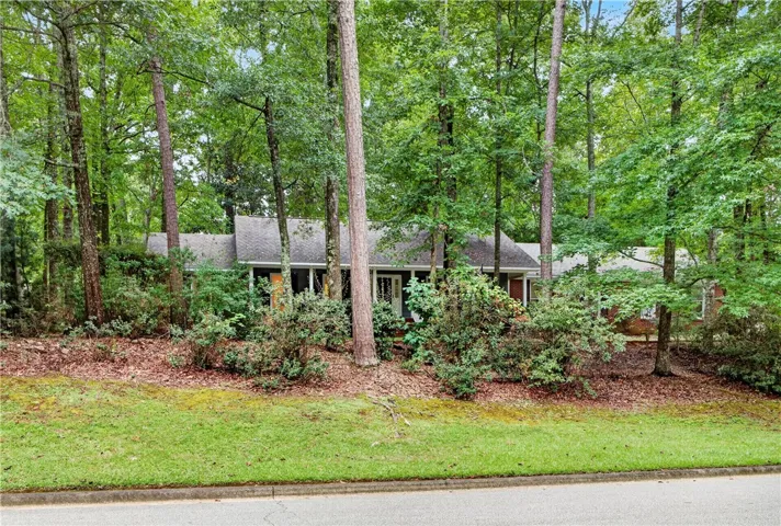507 Camelot Way, Opelika, Alabama 36801