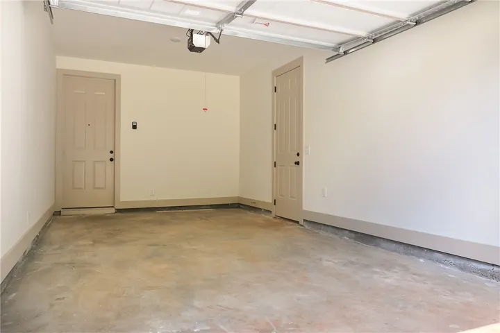 3176 Bottle Way, Auburn, Alabama 36830