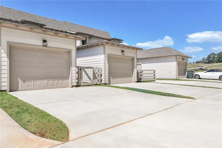 3176 Bottle Way, Auburn, Alabama 36830