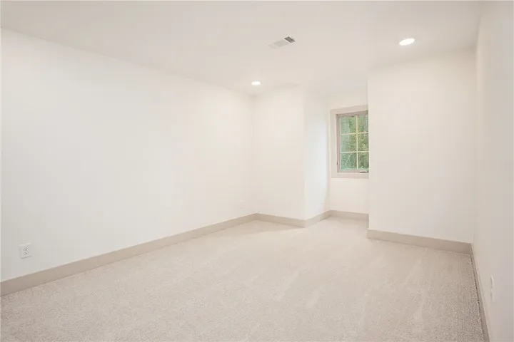 3176 Bottle Way, Auburn, Alabama 36830
