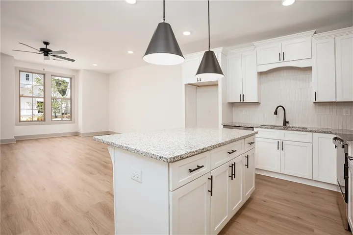 3176 Bottle Way, Auburn, Alabama 36830