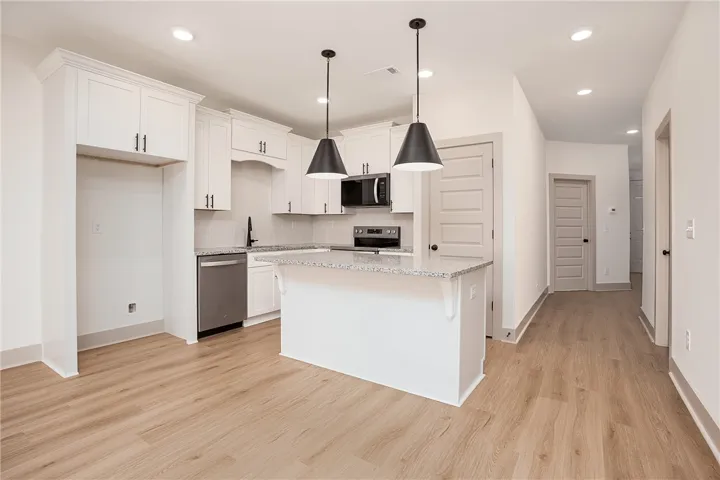 3176 Bottle Way, Auburn, Alabama 36830