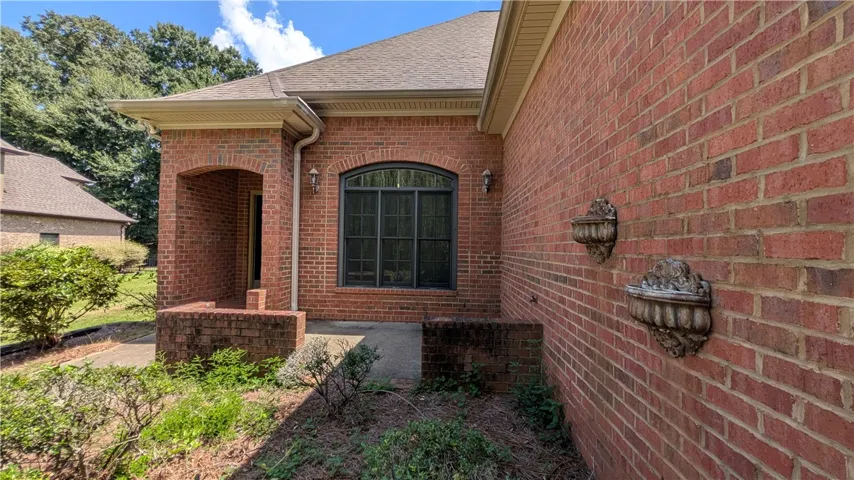 2172 N Donahue Drive, Auburn, Alabama 36830