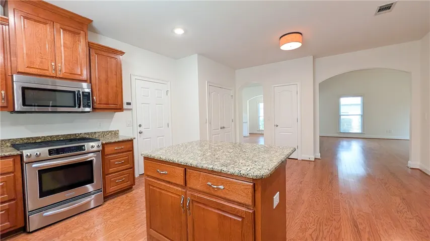 2172 N Donahue Drive, Auburn, Alabama 36830