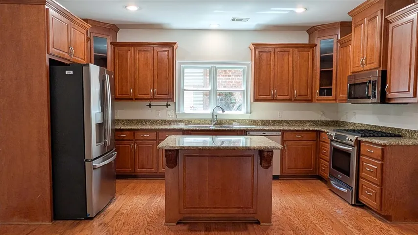 2172 N Donahue Drive, Auburn, Alabama 36830