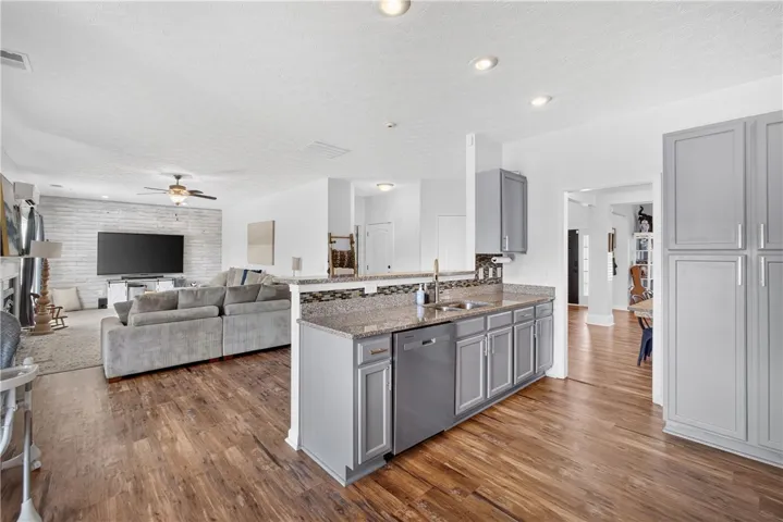 26 Trafford Trail, Phenix City, Alabama 36870