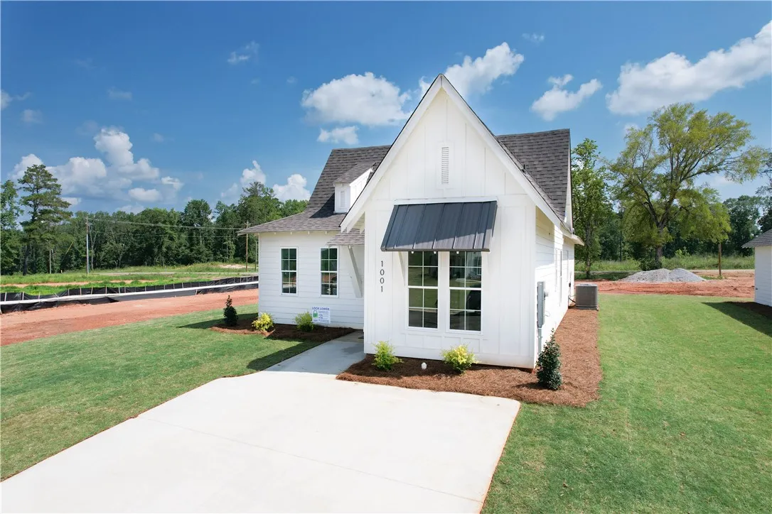 Example of a completed exterior Tate A floor plan in Camellia​​‌​​​​‌​​‌‌​‌‌​​​‌‌​‌​‌​‌​​​‌​​ Crossing.