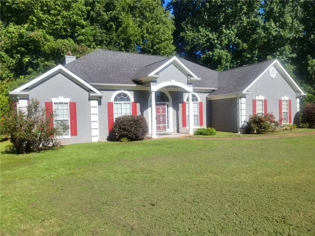 2415 Lismore Drive, Valley, Alabama 36854