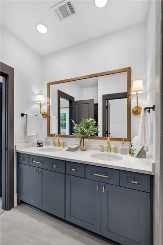 1027 E Glenn Avenue 701, Auburn, Alabama 36830