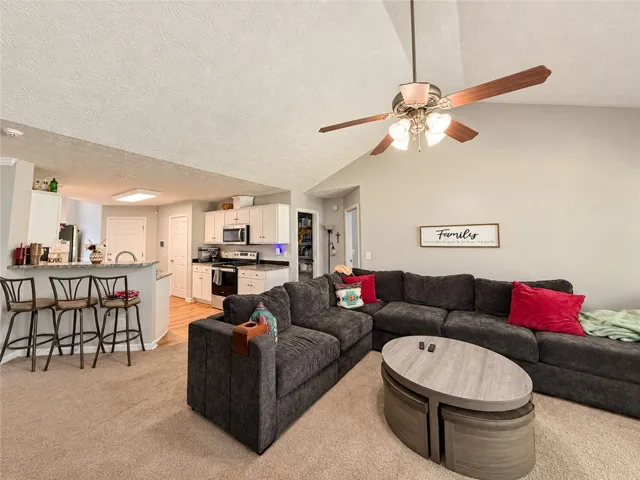 62 Lincolnshire Lane, Phenix City, Alabama 36870