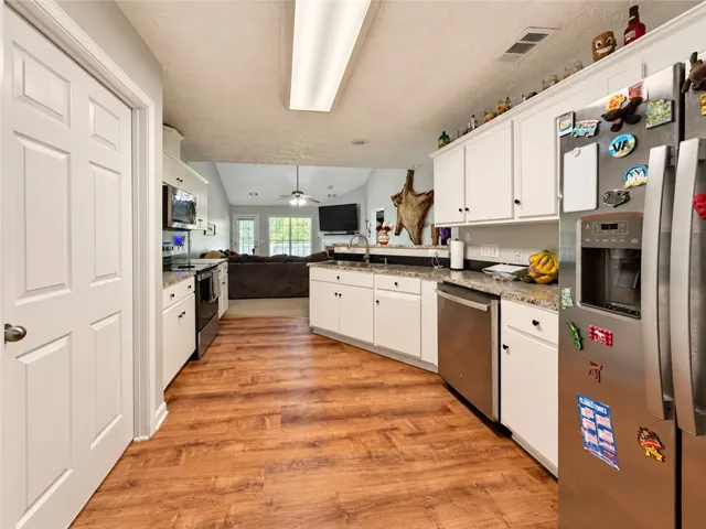 62 Lincolnshire Lane, Phenix City, Alabama 36870