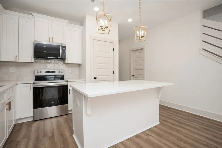 3178 Bottle Way, Auburn, Alabama 36830