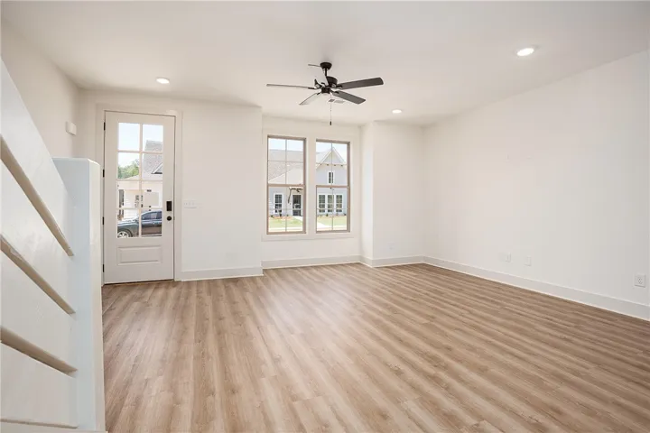 3178 Bottle Way, Auburn, Alabama 36830