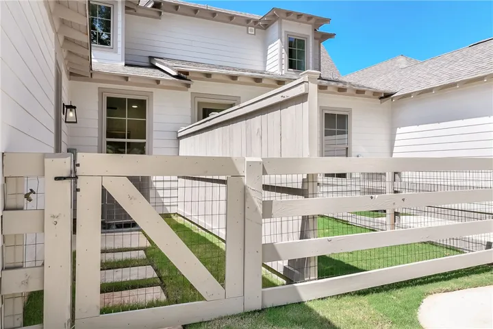 3178 Bottle Way, Auburn, Alabama 36830