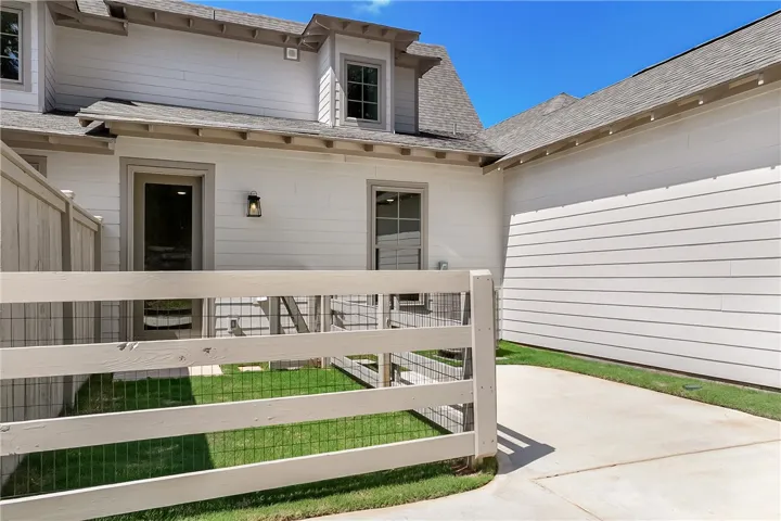 3180 Bottle Way, Auburn, Alabama 36830
