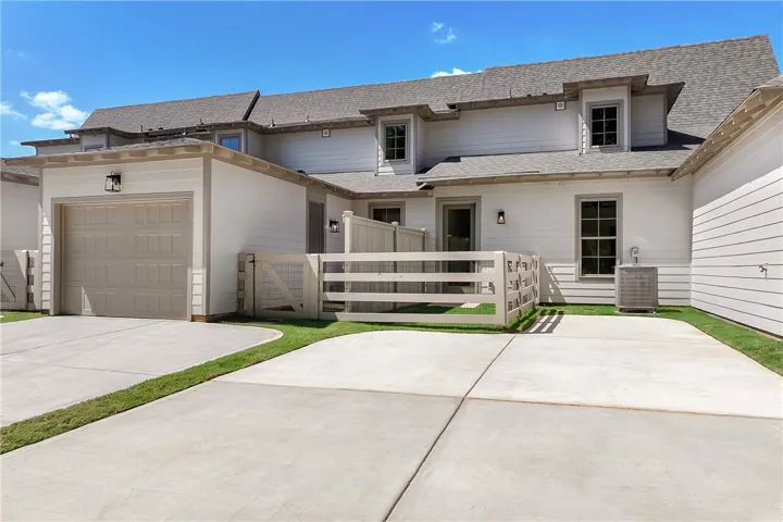 3180 Bottle Way, Auburn, Alabama 36830
